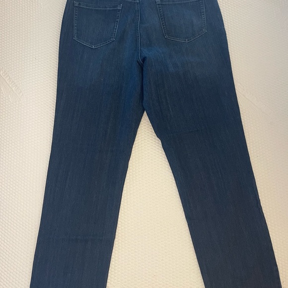 JONES New York Jeans - Picture 2 of 11